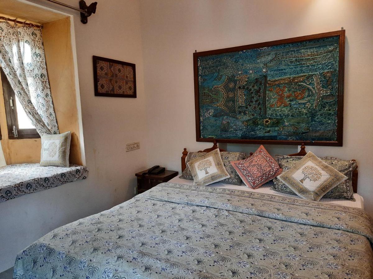 Hotel Apollo Jaisalmer Bagian luar foto