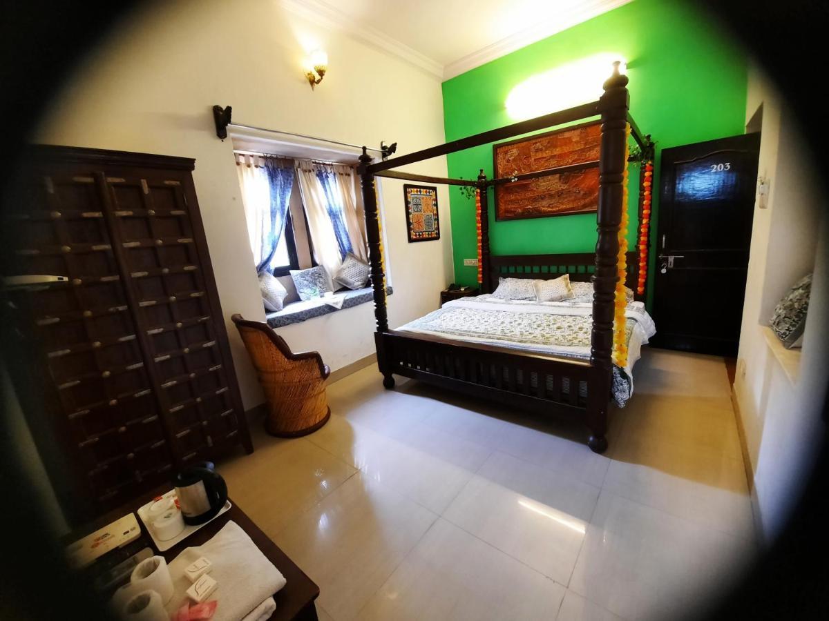 Hotel Apollo Jaisalmer Bagian luar foto